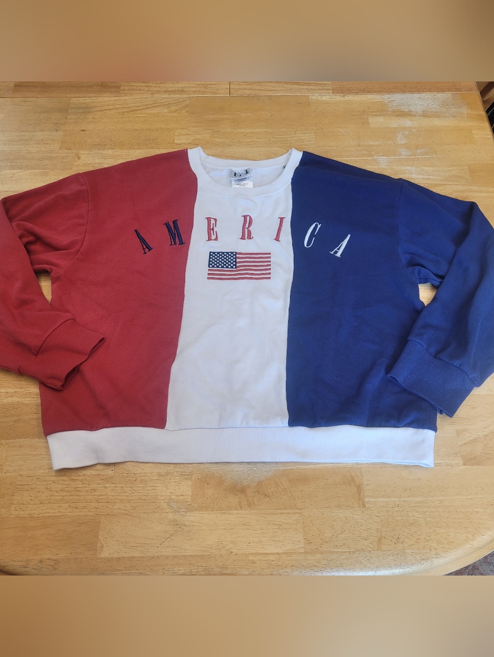 America Embroidered Flag USA Patriotic Crew Neck Sweatshirt XL Isaac Morris Ltd